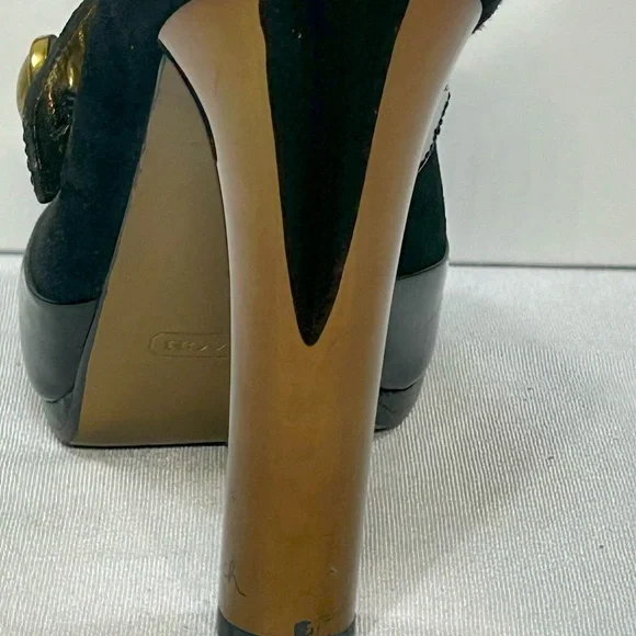 Women’s Coach Davine Platform Black Suede with Gold Heel Size 8 Great Condition! - Picture 8 of 16